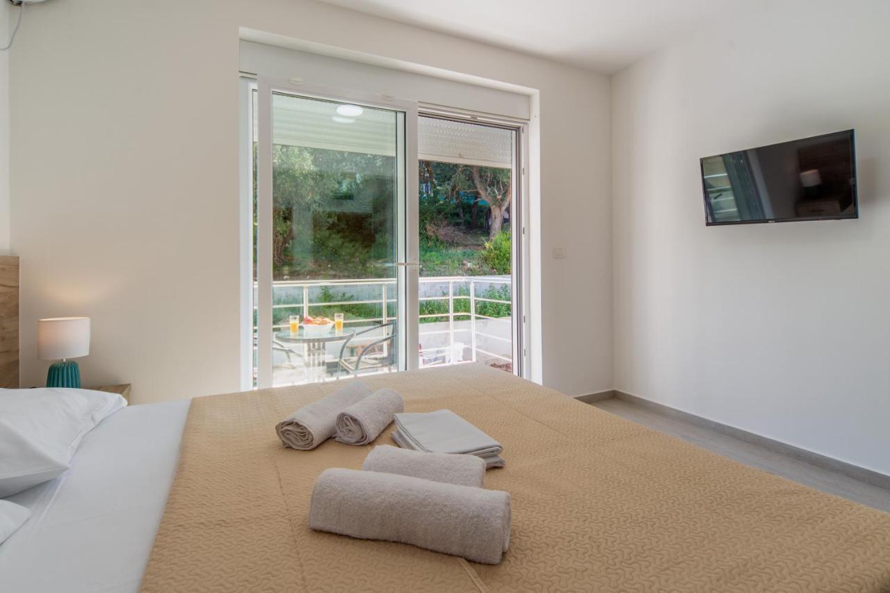 Grejm Lux Family Apartments Petrovac ภายนอก รูปภาพ