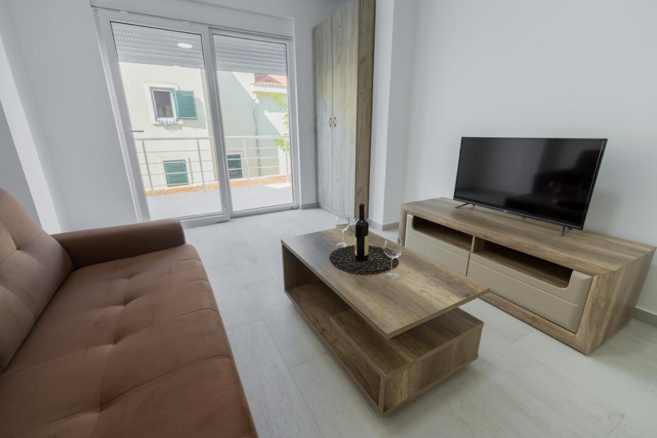 Grejm Lux Family Apartments Petrovac ภายนอก รูปภาพ