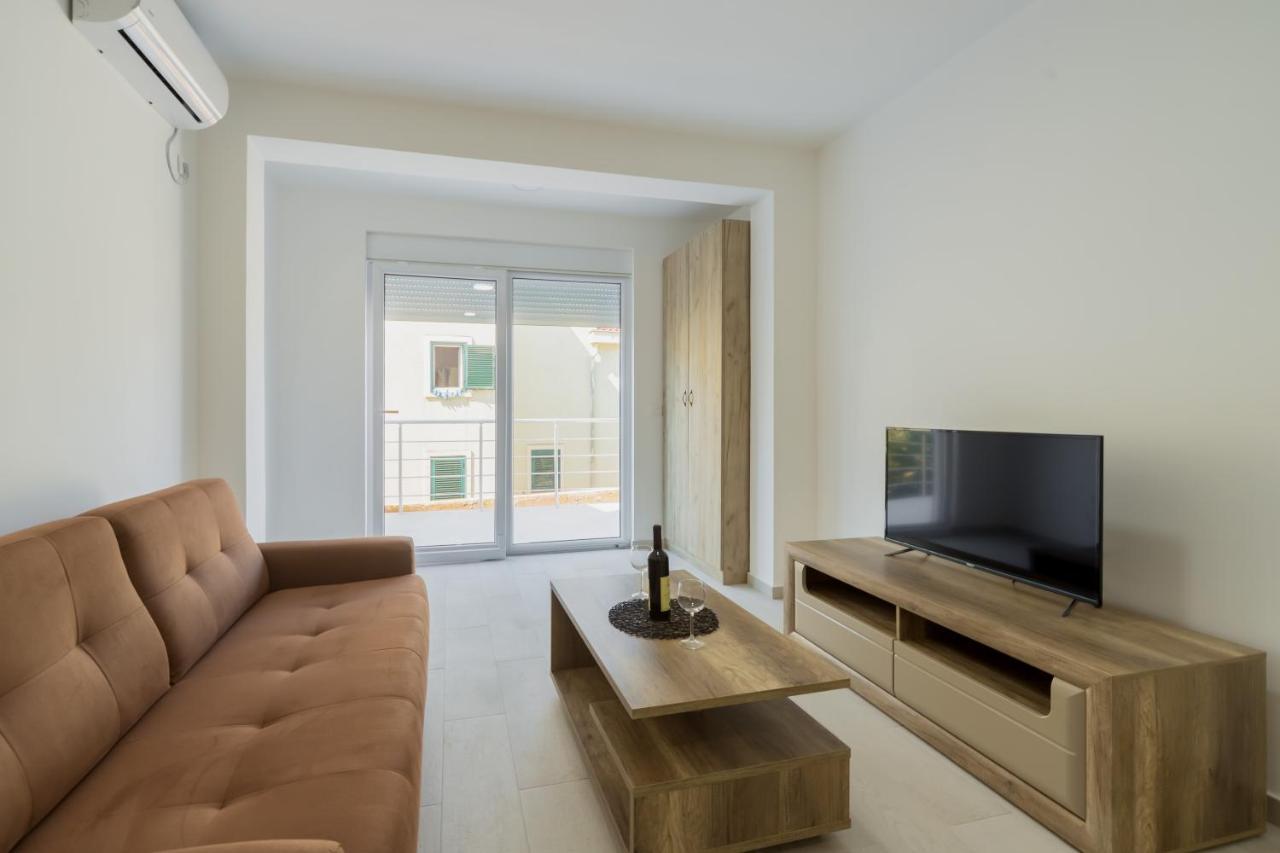 Grejm Lux Family Apartments Petrovac ภายนอก รูปภาพ