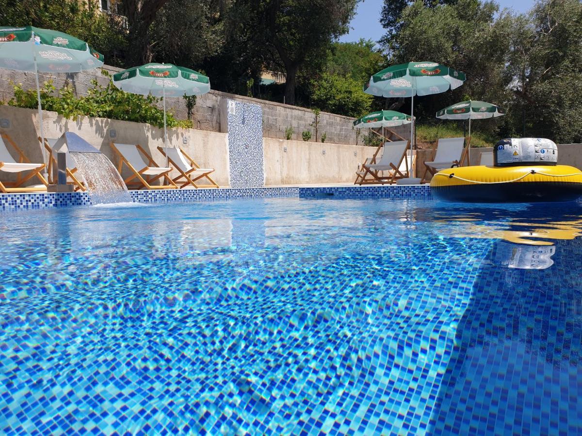 Grejm Lux Family Apartments Petrovac ภายนอก รูปภาพ